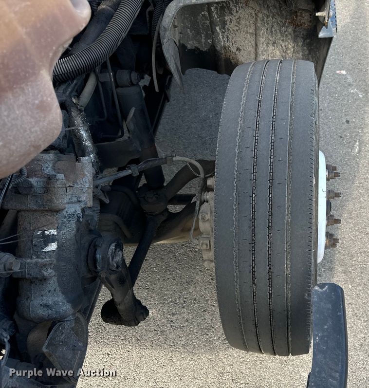 image for item OG9582 2013 International  Terrastar truck cab and chassis