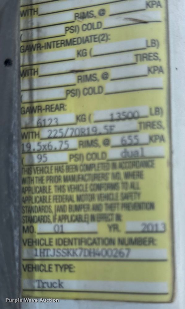 image for item OG9582 2013 International  Terrastar truck cab and chassis