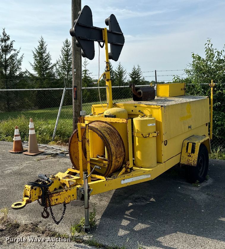 image for item OG9607 1994 Hesco 10KD manhole support trailer 