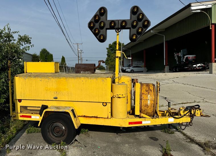 image for item OG9607 1994 Hesco 10KD manhole support trailer 