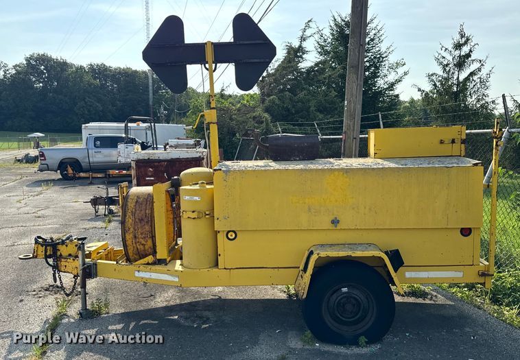 image for item OG9607 1994 Hesco 10KD manhole support trailer 