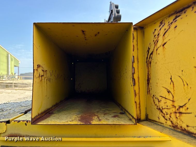 image for item OG9607 1994 Hesco 10KD manhole support trailer 