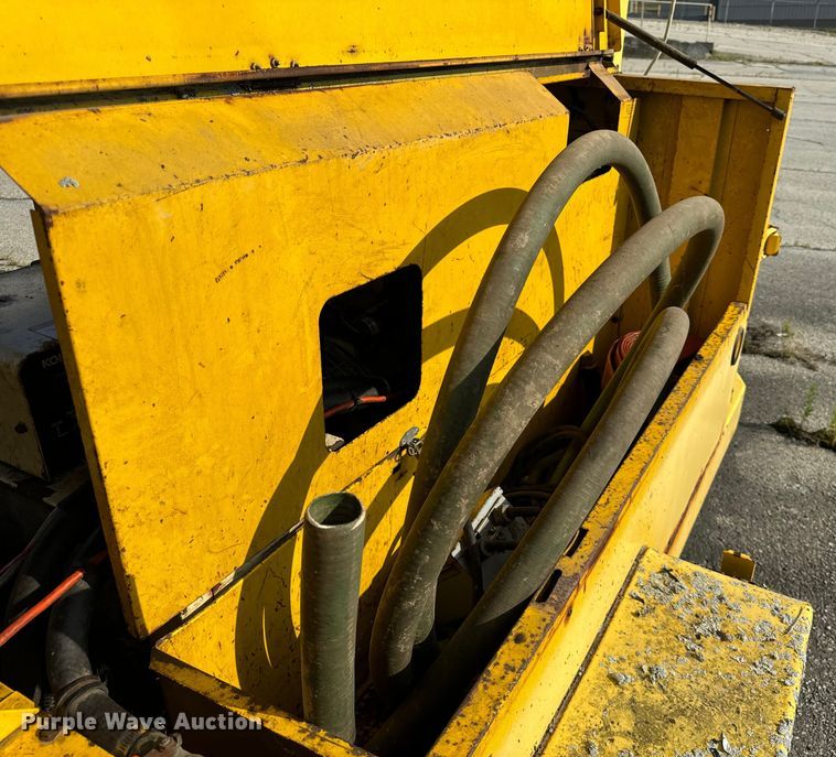 image for item OG9607 1994 Hesco 10KD manhole support trailer 