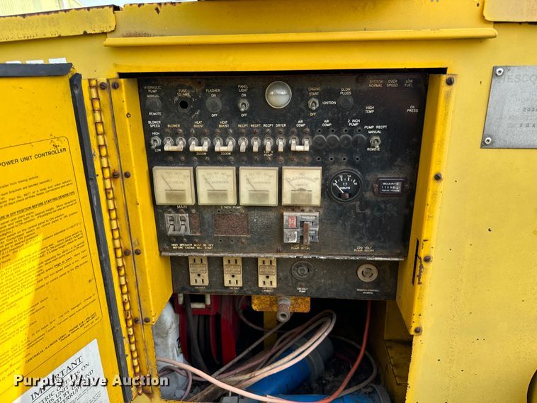 image for item OG9607 1994 Hesco 10KD manhole support trailer 