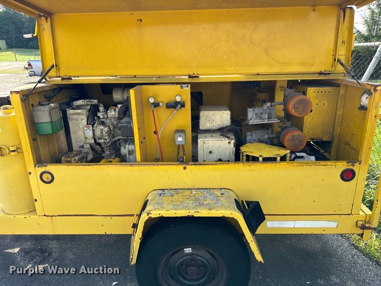 image for item OG9607 1994 Hesco 10KD manhole support trailer 