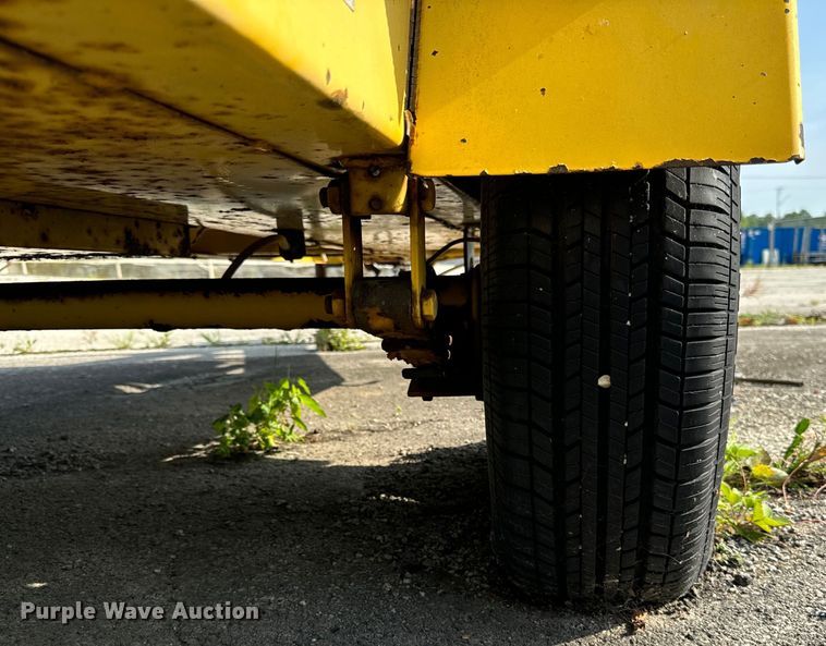 image for item OG9607 1994 Hesco 10KD manhole support trailer 