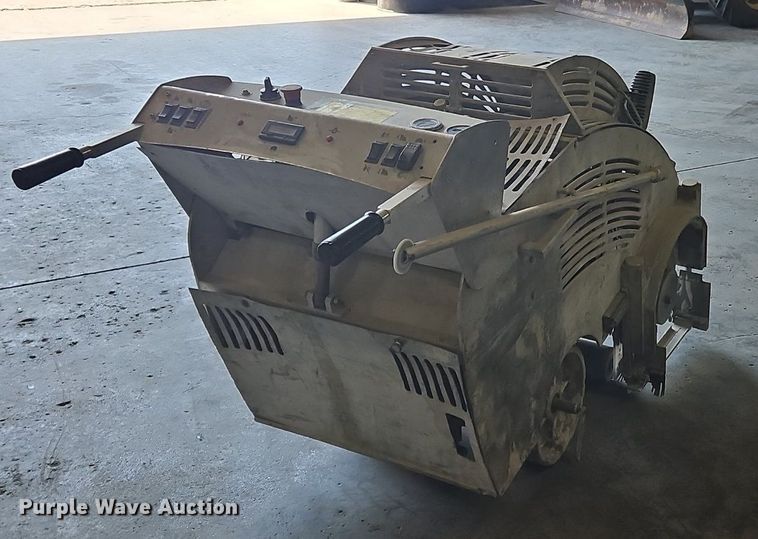 image for item OJ9746 2014 Husqvarna  Soff-Cut 4200 concrete saw