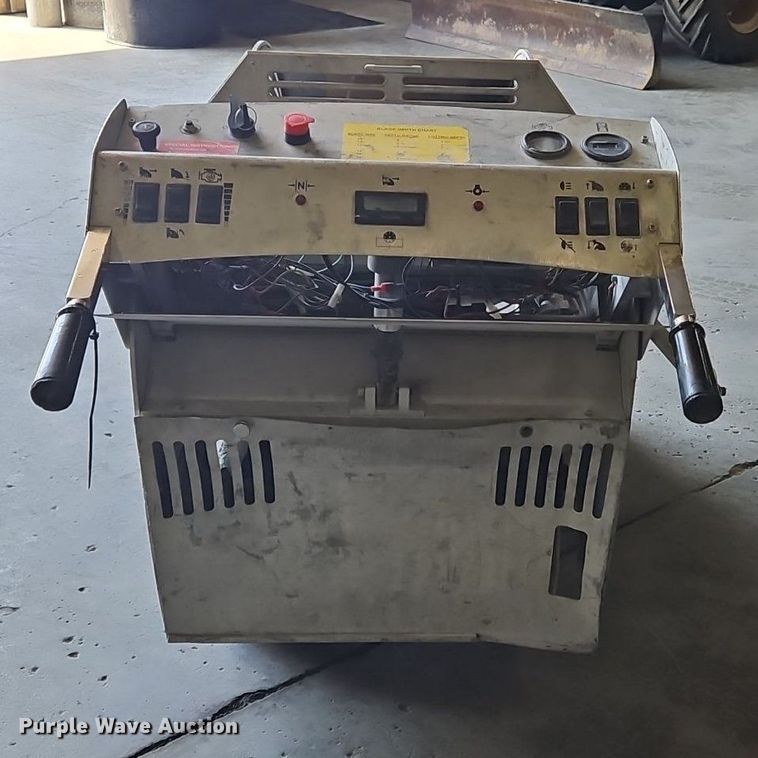 image for item OJ9747 2015 Husqvarna  Soff-Cut 4200 concrete saw