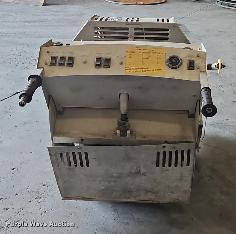 image for item OJ9748 Husqvarna  Soff-Cut GX 4200 concrete saw