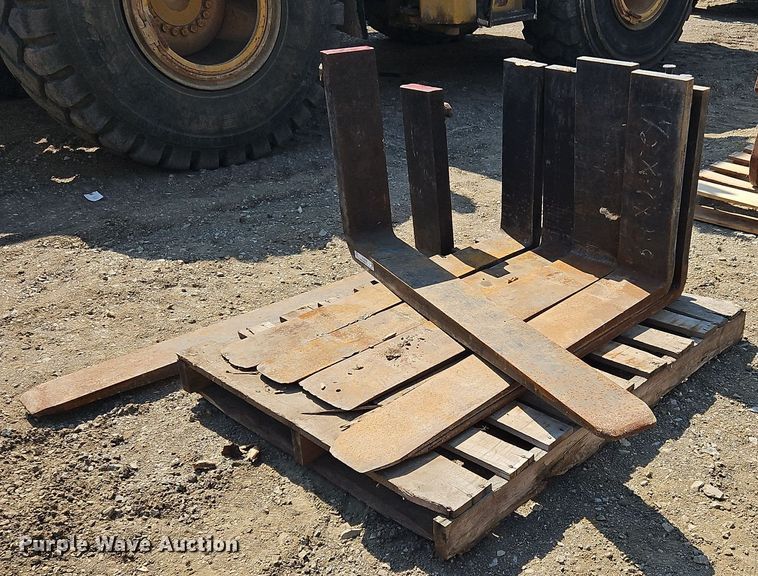 image for item OJ9766 (4) sets forklift forks