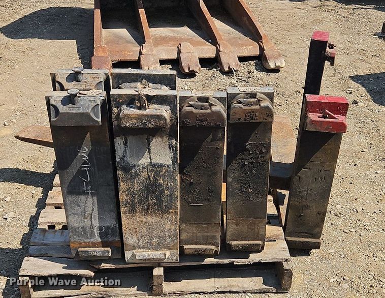 image for item OJ9766 (4) sets forklift forks