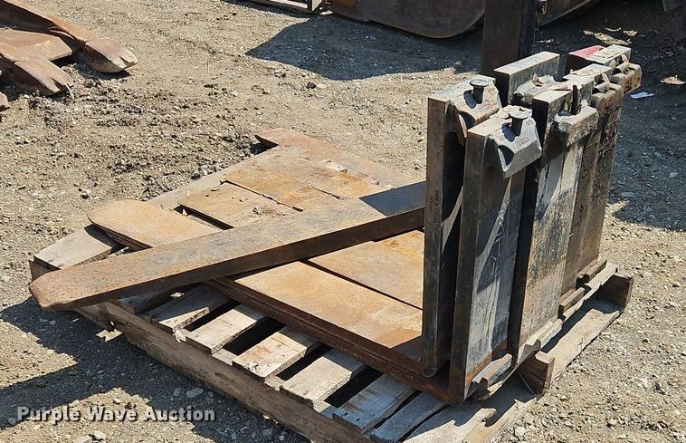 image for item OJ9766 (4) sets forklift forks