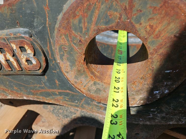 image for item OJ9767 JRB excavator quick coupler