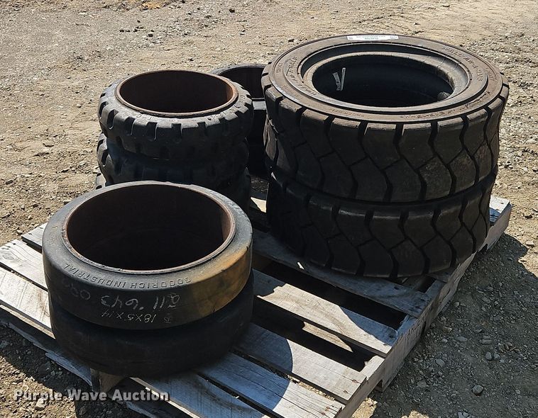 image for item OJ9769 Pallet of forklift tires