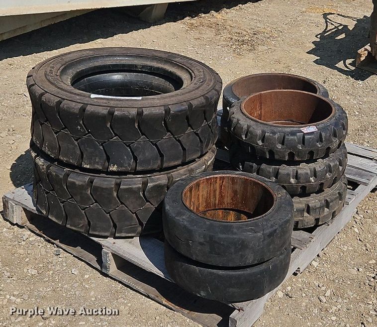 image for item OJ9769 Pallet of forklift tires