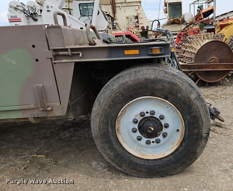 image for item OJ9774 1993 Drag Star trailer