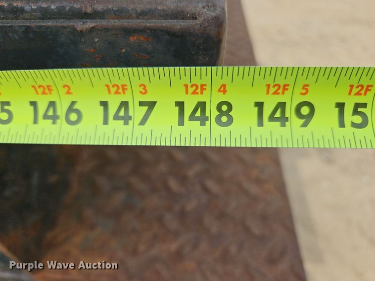 image for item OJ9778 1991 Ford F700 fuel / lube truck