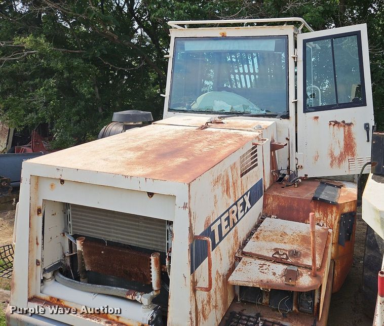 image for item OJ9781 Terex haul truck cab