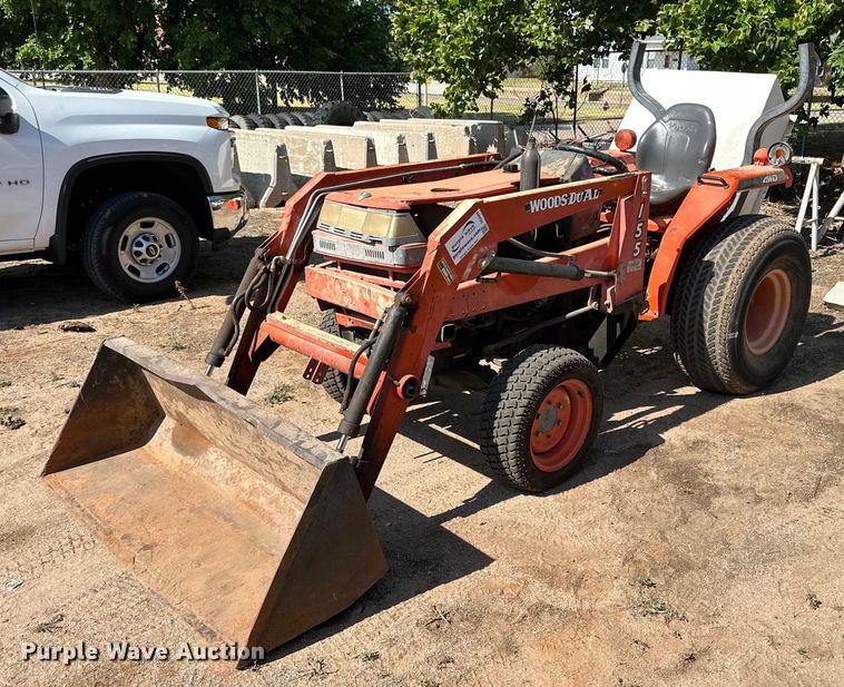 image for item DG4459 Kubota L2500D tractor
