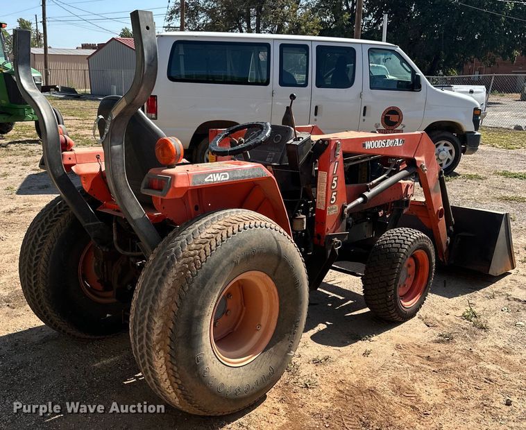 image for item DG4459 Kubota L2500D tractor