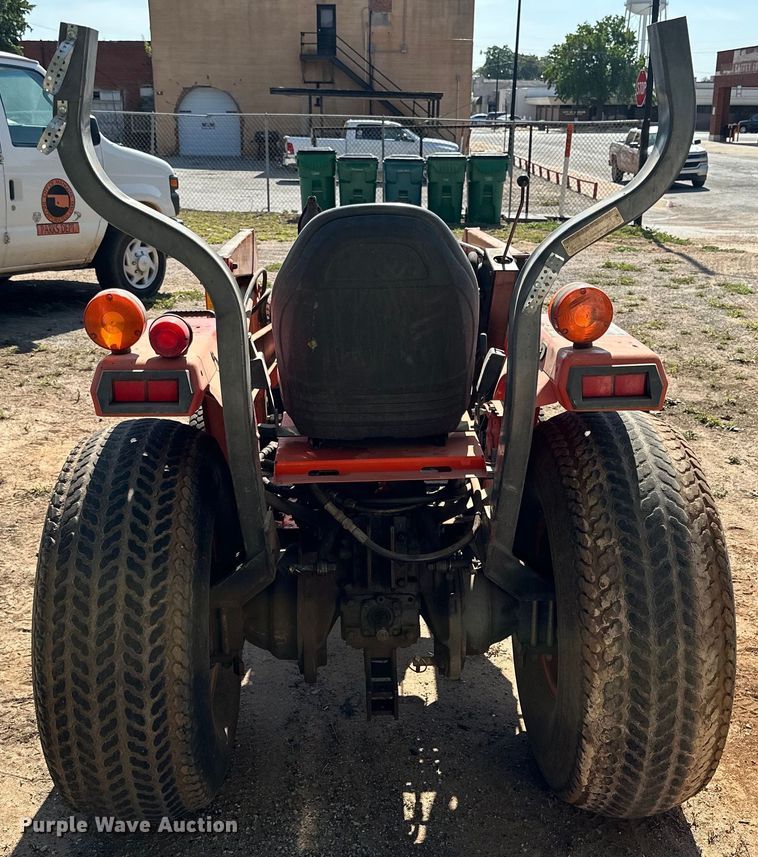 image for item DG4459 Kubota L2500D tractor