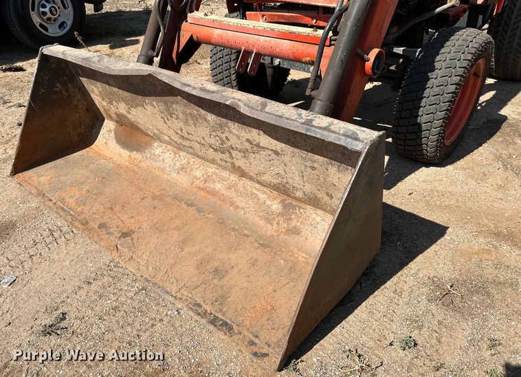 image for item DG4459 Kubota L2500D tractor