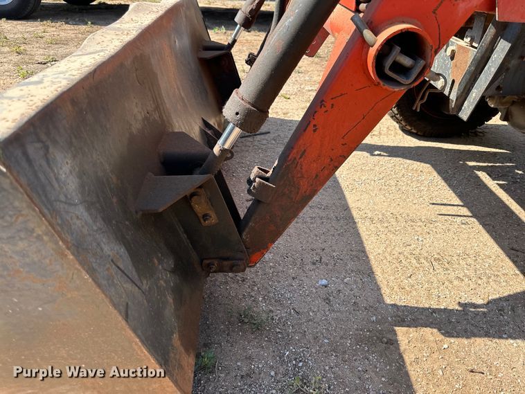 image for item DG4459 Kubota L2500D tractor