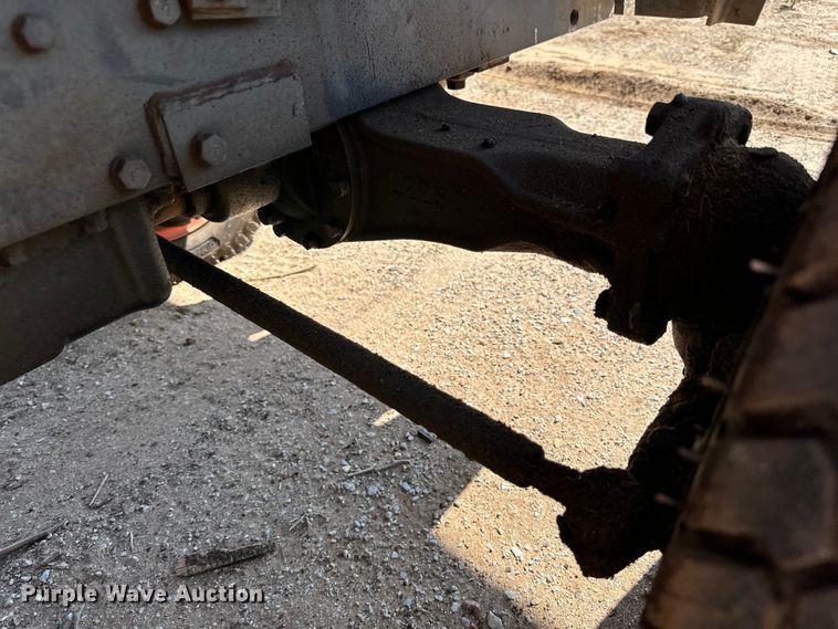 image for item DG4459 Kubota L2500D tractor