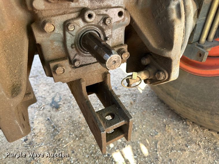 image for item DG4459 Kubota L2500D tractor