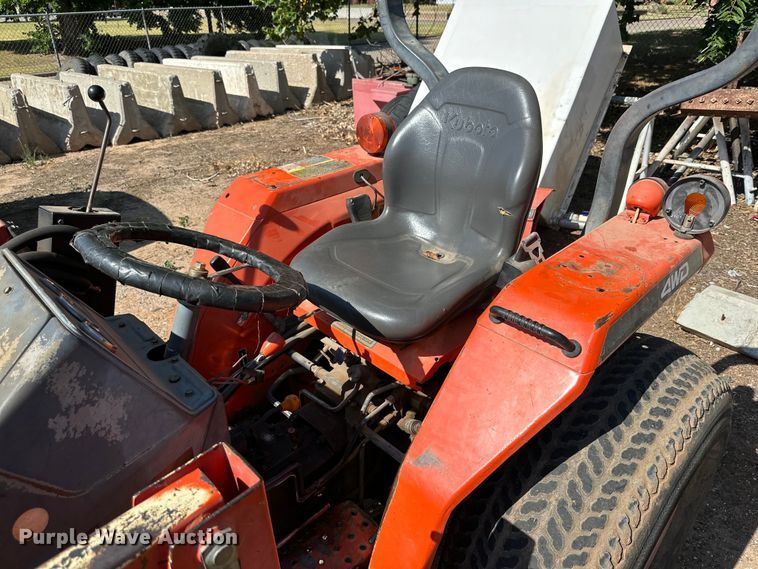image for item DG4459 Kubota L2500D tractor