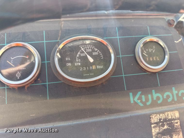 image for item DG4459 Kubota L2500D tractor