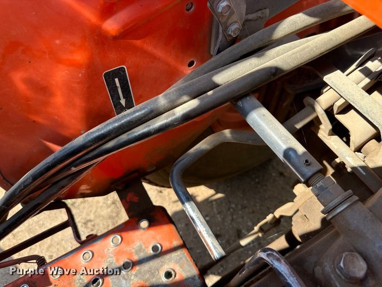 image for item DG4459 Kubota L2500D tractor