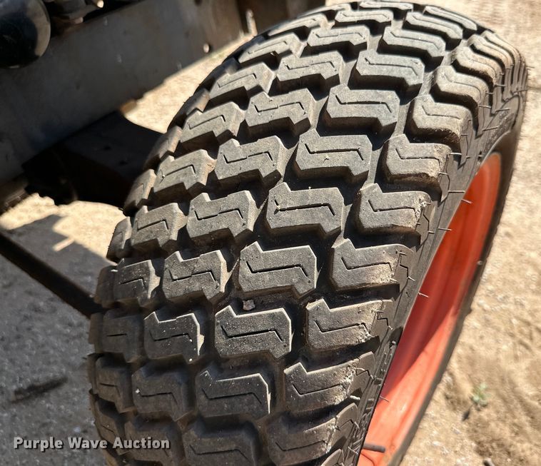 image for item DG4459 Kubota L2500D tractor