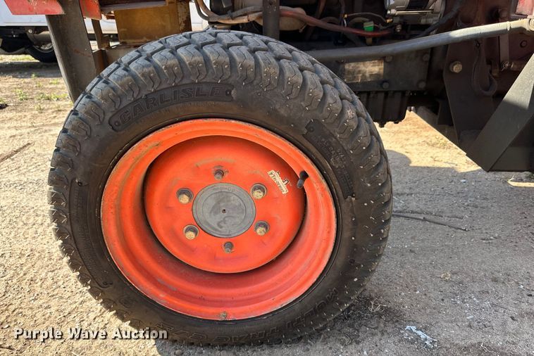 image for item DG4459 Kubota L2500D tractor