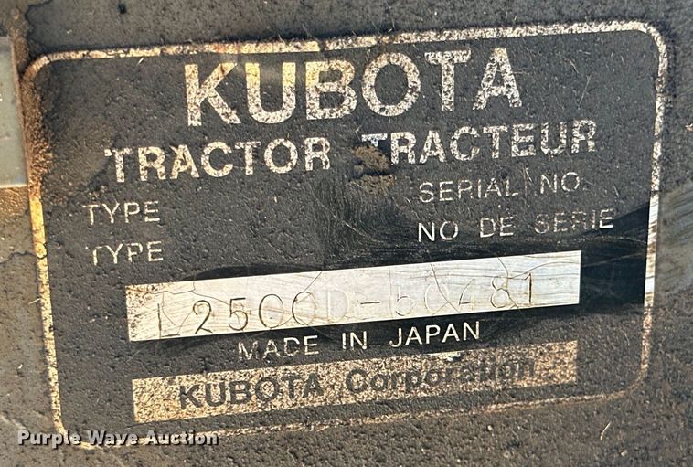 image for item DG4459 Kubota L2500D tractor