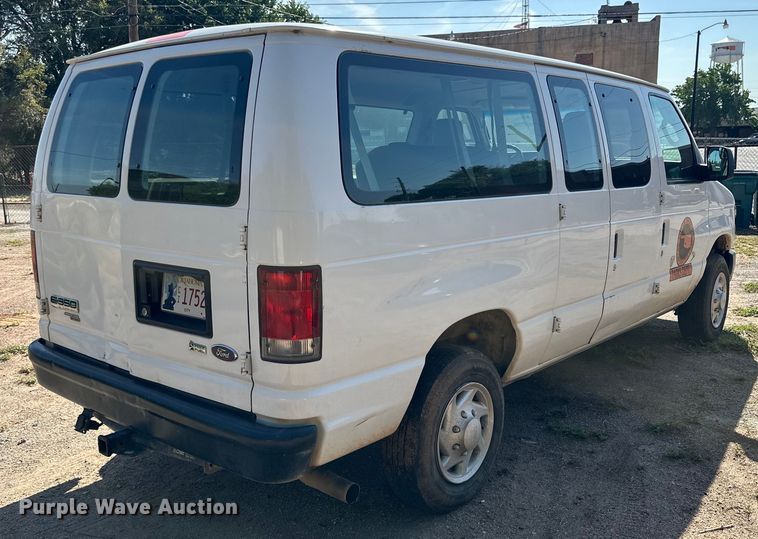 image for item DG4460 2014 Ford E350 Super Duty XL van