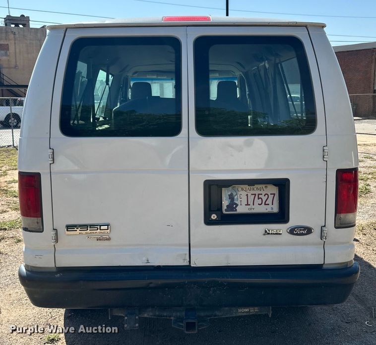 image for item DG4460 2014 Ford E350 Super Duty XL van