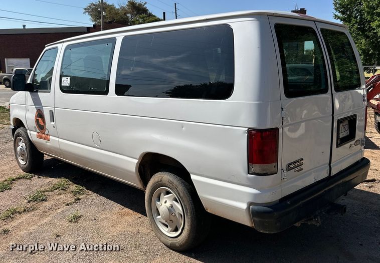 image for item DG4460 2014 Ford E350 Super Duty XL van