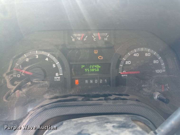 image for item DG4460 2014 Ford E350 Super Duty XL van