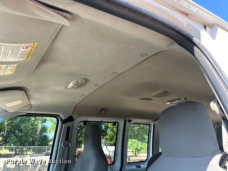 image for item DG4460 2014 Ford E350 Super Duty XL van