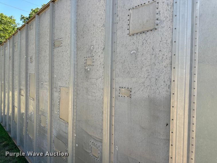 image for item DG4463 (2) storage containers