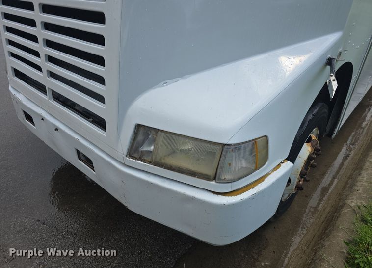 image for item DQ4393 1993 Chevrolet P6000 bookmobile van