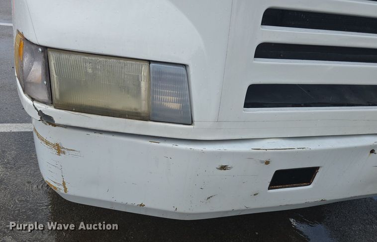 image for item DQ4393 1993 Chevrolet P6000 bookmobile van