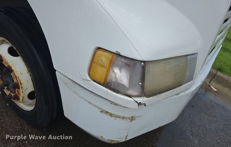 image for item DQ4393 1993 Chevrolet P6000 bookmobile van