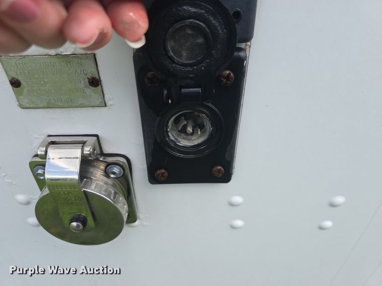 image for item DQ4393 1993 Chevrolet P6000 bookmobile van