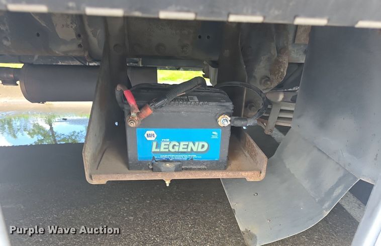 image for item DQ4393 1993 Chevrolet P6000 bookmobile van