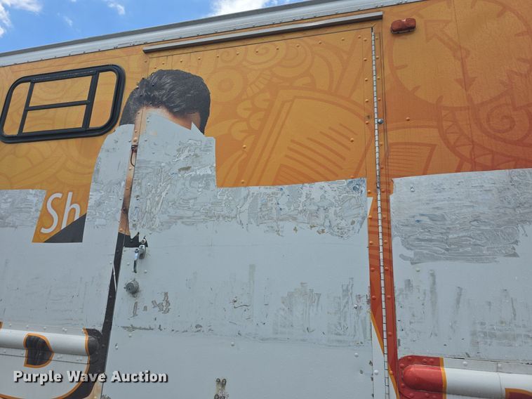 image for item DQ4393 1993 Chevrolet P6000 bookmobile van