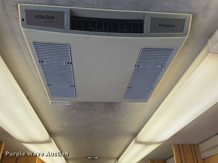 image for item DQ4393 1993 Chevrolet P6000 bookmobile van