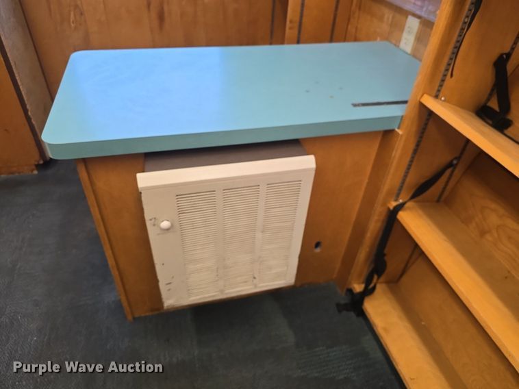 image for item DQ4393 1993 Chevrolet P6000 bookmobile van