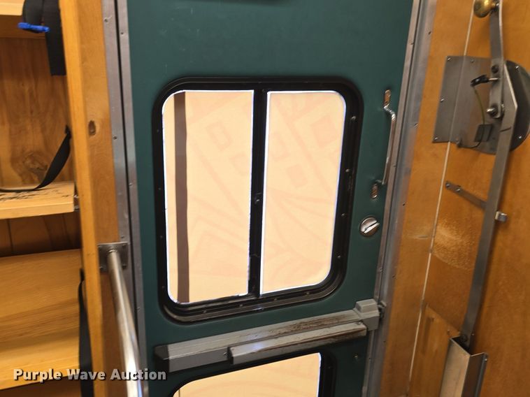 image for item DQ4393 1993 Chevrolet P6000 bookmobile van